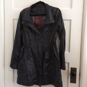 Theory brown rain trench (medium)